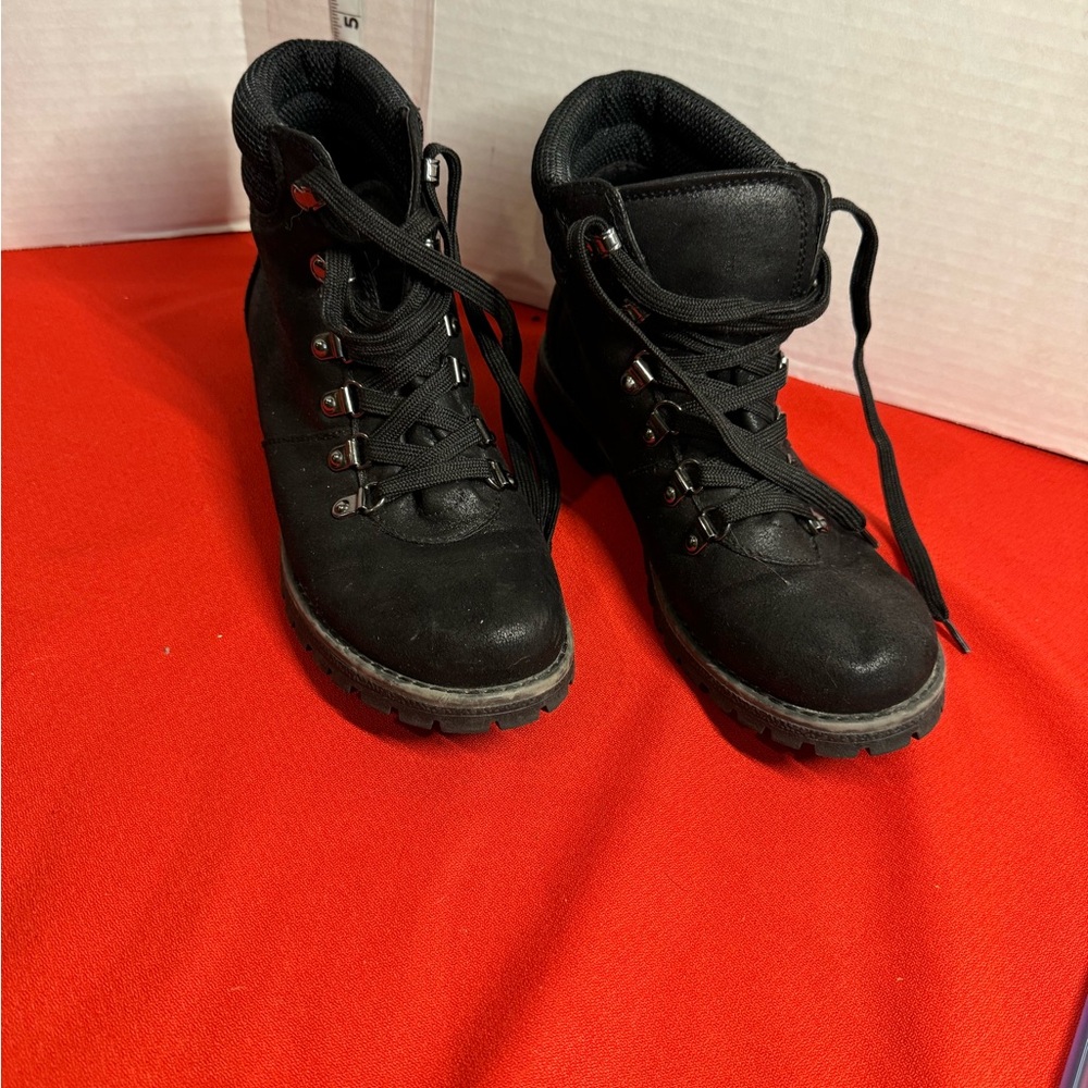 Sonoma ankle boots tie up low heel padded ankle tops size 8